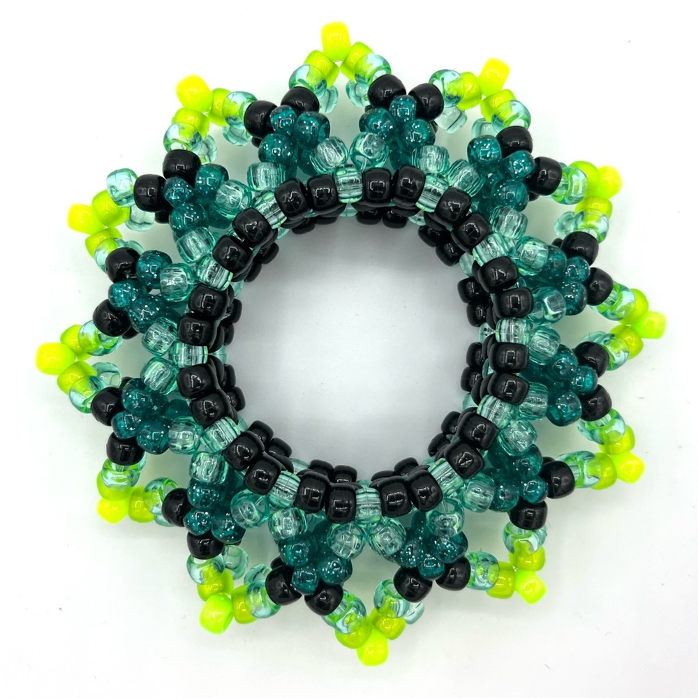 🌊🧪 “Sea Toxin” Kandi Cuff